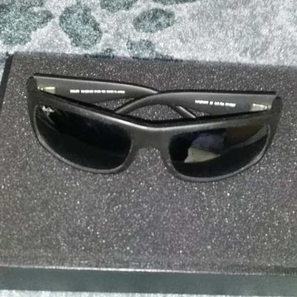Maui Jim sunglasses - Picture 7 of 8